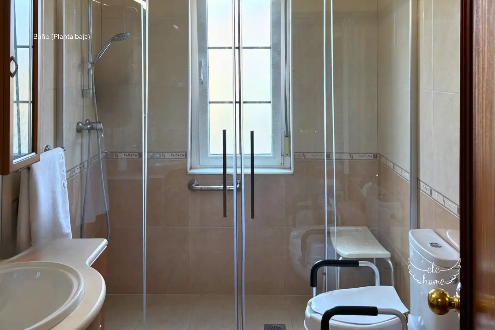 Badezimmer von Country house zum Verkauf in Miengo mit Heizung, Privatgarten und Terrasse