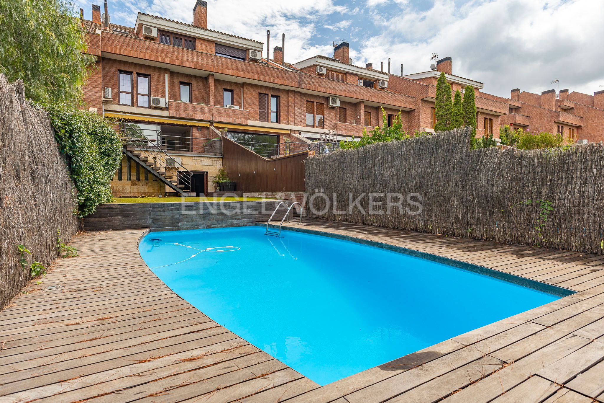 Piscina de Casa o xalet de lloguer en Sant Cugat del Vallès amb Aire condicionat, Calefacció i Jardí privat