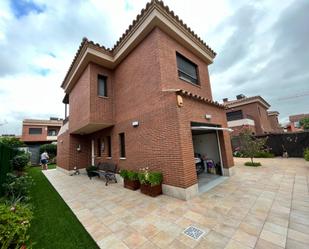 Exterior view of House or chalet for sale in Cambrils  with Air Conditioner, Terrace and Swimming Pool