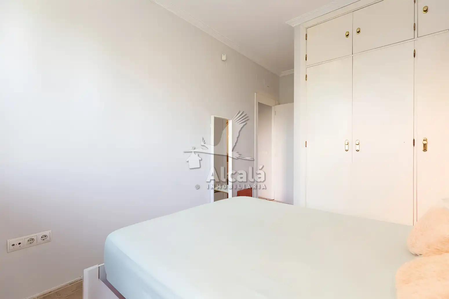 Habitación de Piso en venta en Madrid con Calefacción, Jardín privado y Piscina