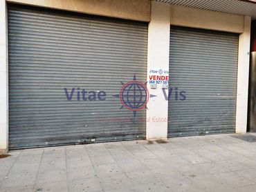 Local comercial en venta en Calle Fuerzas Armadas
