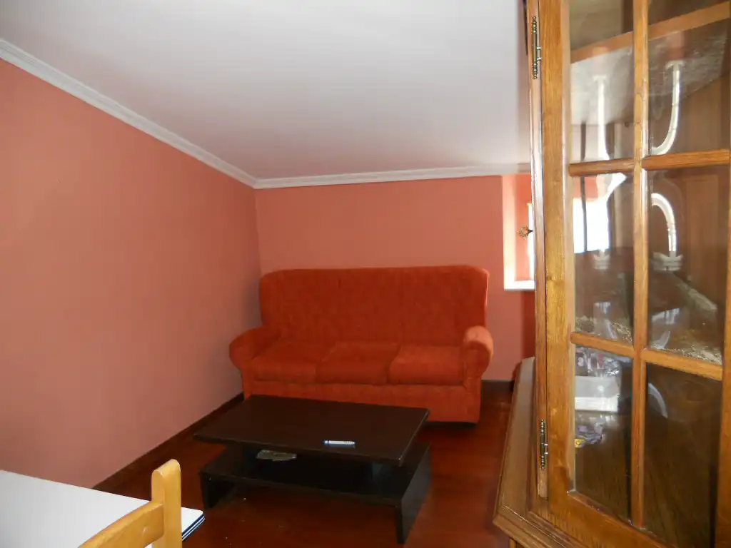 Living room of Flat for rent in Santiago de Compostela   with Heating, Furnished and Oven