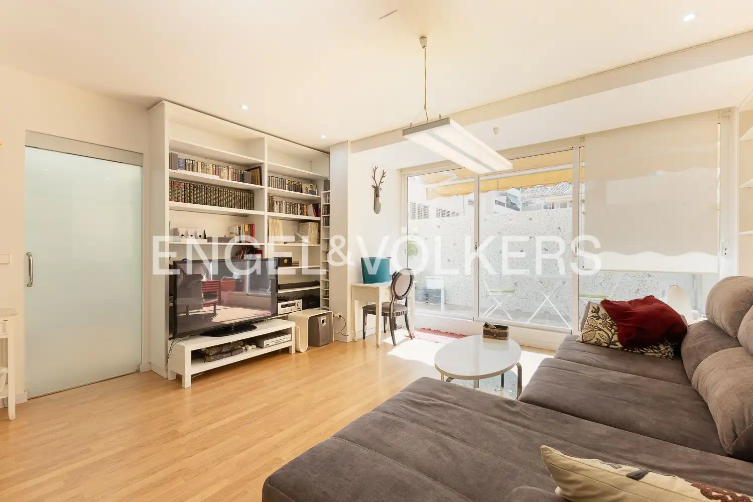 Living room of Flat for rent in Valencia  with Air Conditioner, Heating and Parquet flooring