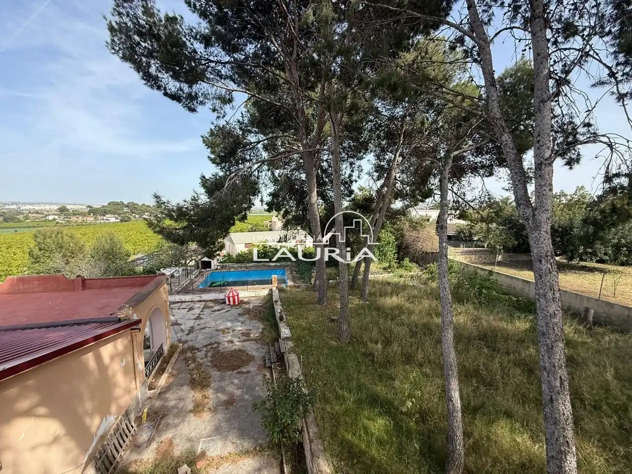 Haus oder Chalet zum Verkauf in Chiva mit Privatgarten und Terrasse