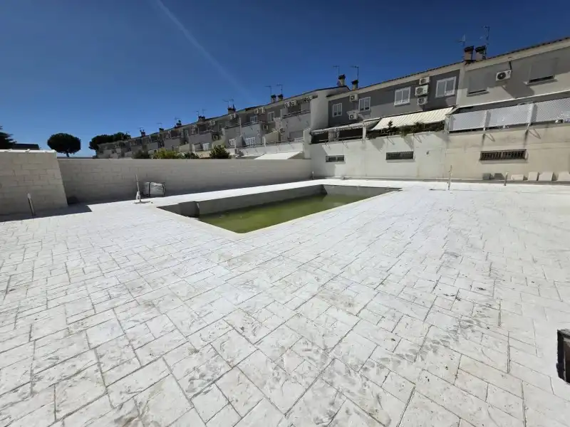 Piso con piscina en venta en Los Pinos - El Pilar, imagen 5