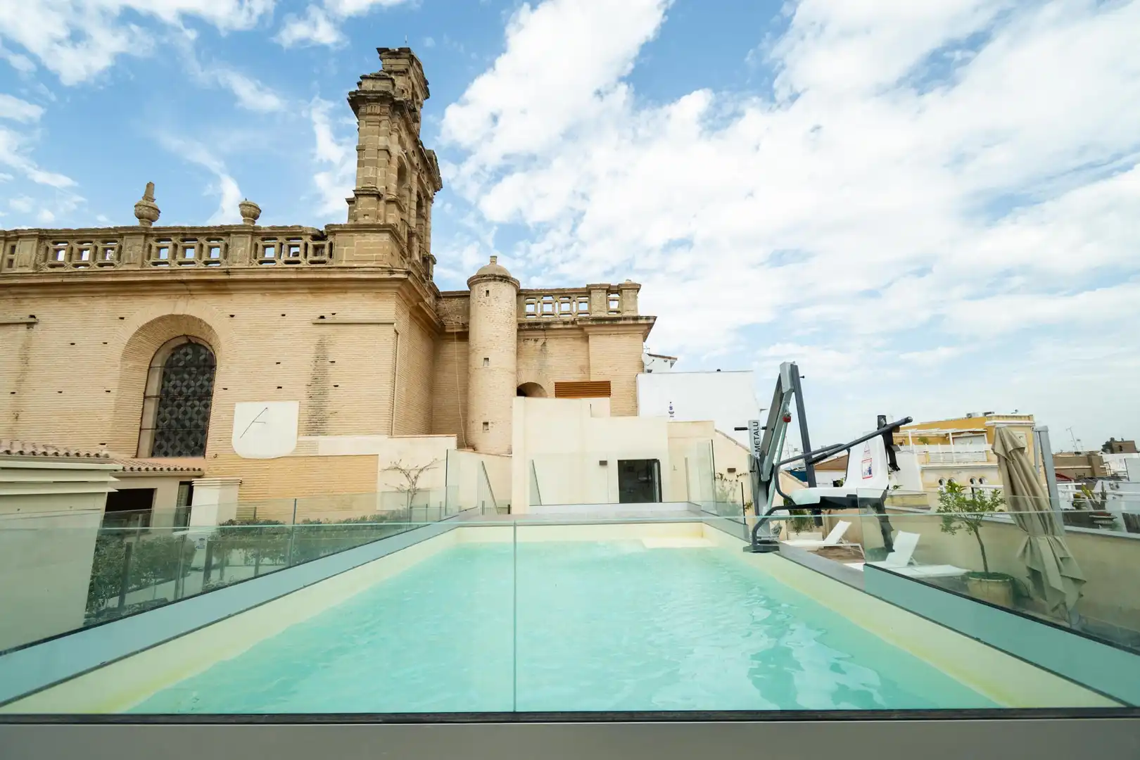 Piscina de Piso de alquiler en Sevilla con Aire acondicionado, Calefacción y Amueblado