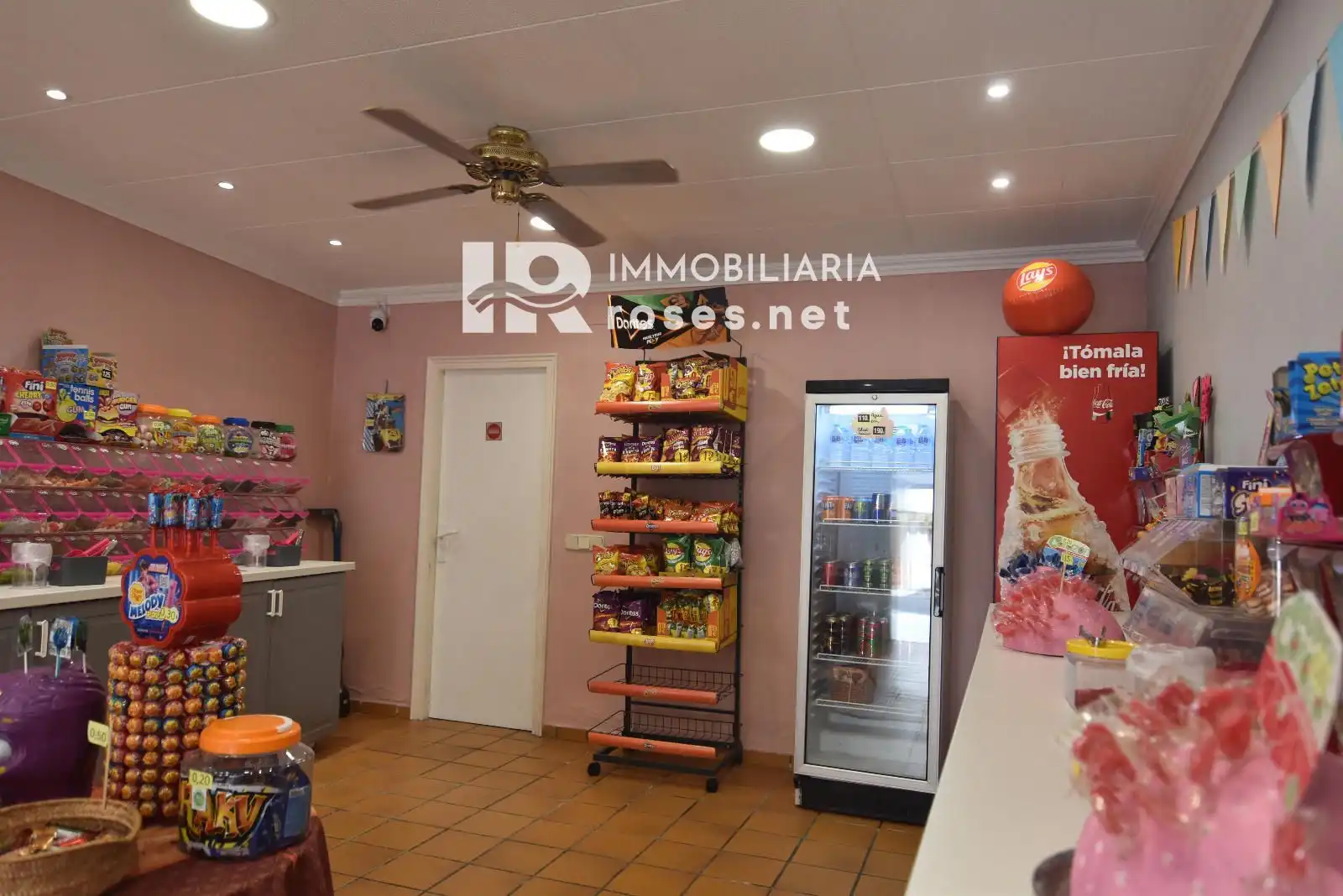 Local en traspaso en Roses con Amueblado