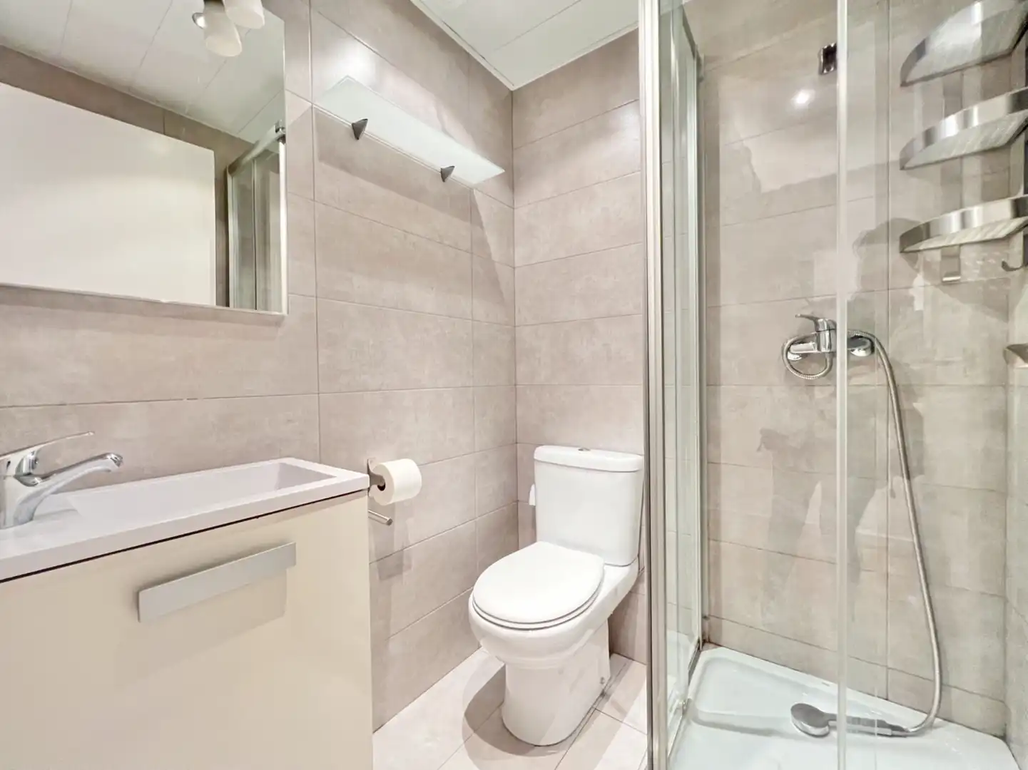 Baño de Piso en venta en Barcelona con Aire acondicionado, Calefacción y Parquet