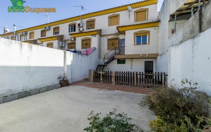 Vista exterior de Casa adosada en venda en Cijuela amb Jardí privat, Terrassa i Traster