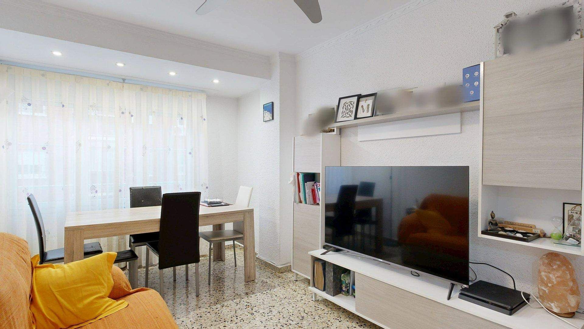 Living room of Flat for sale in  Zaragoza Capital  with Terrace and Balcony