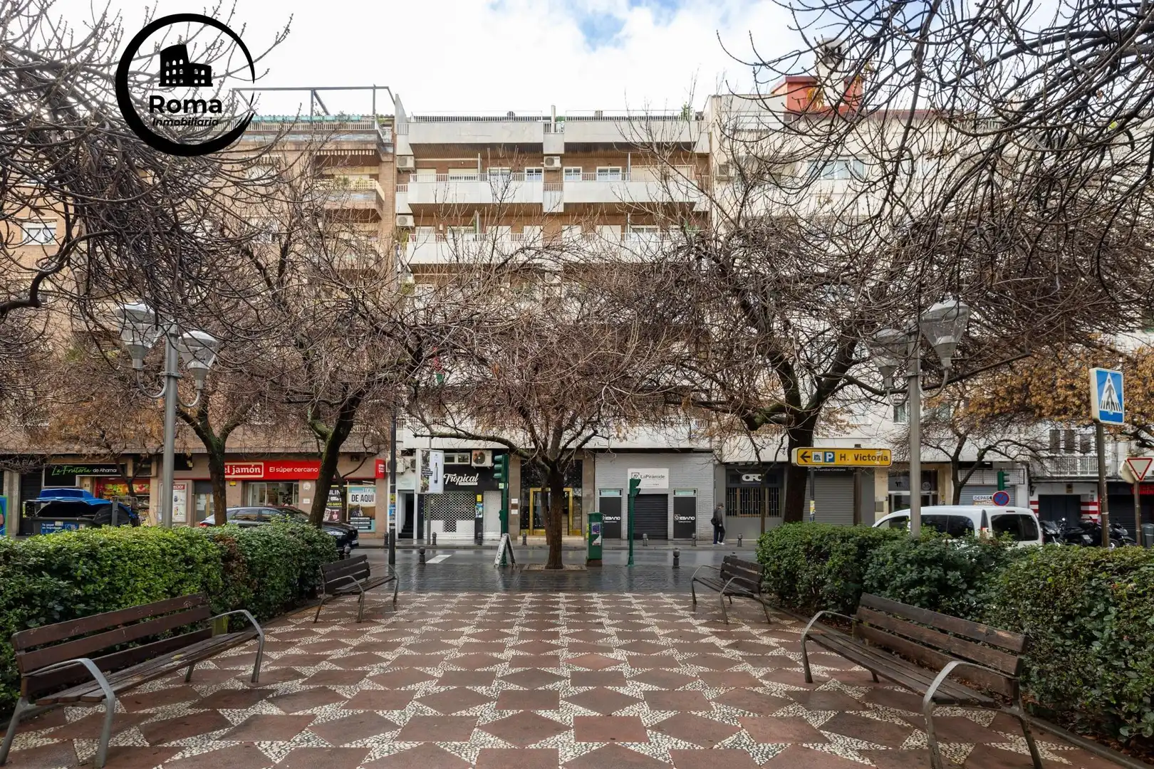 Exterior view of Flat for sale in Granada  with Air Conditioner, Heating and Balcony