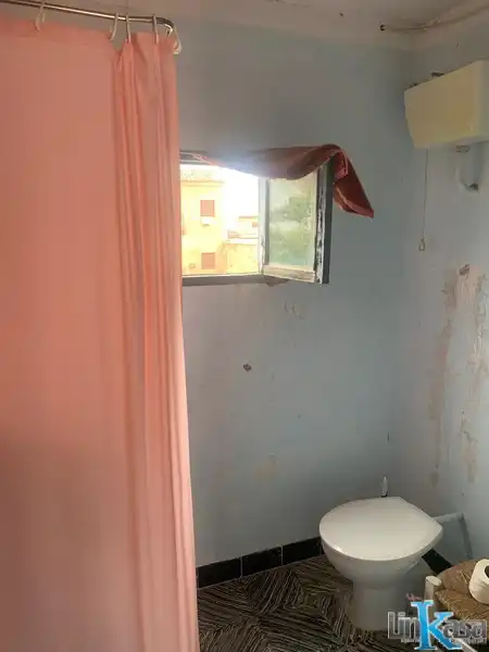 Dormitori de Casa o xalet en venda en Linares amb Terrassa i Balcó