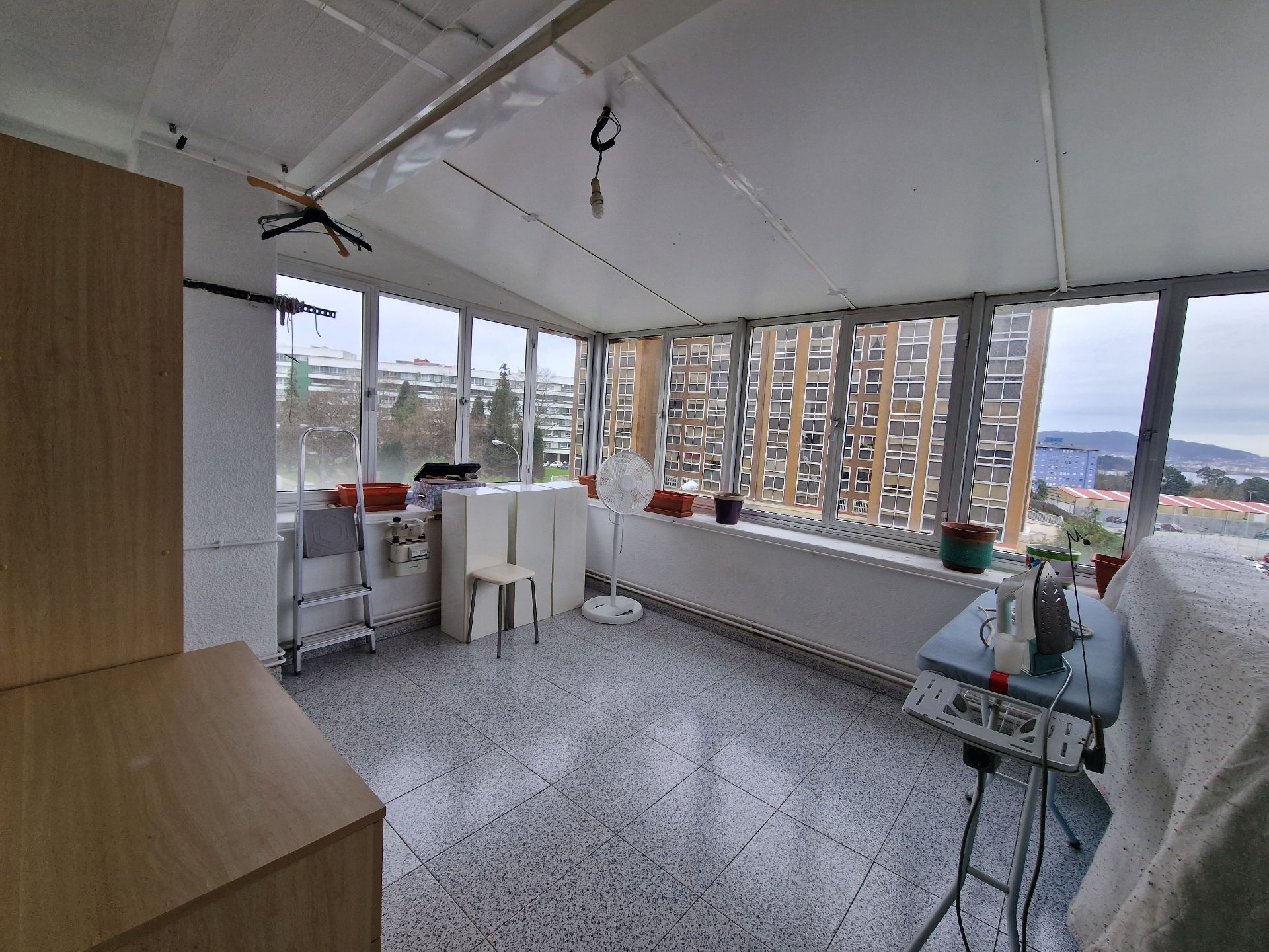 Dormitori de Pis en venda en Ferrol amb Calefacció, Terrassa i Moblat