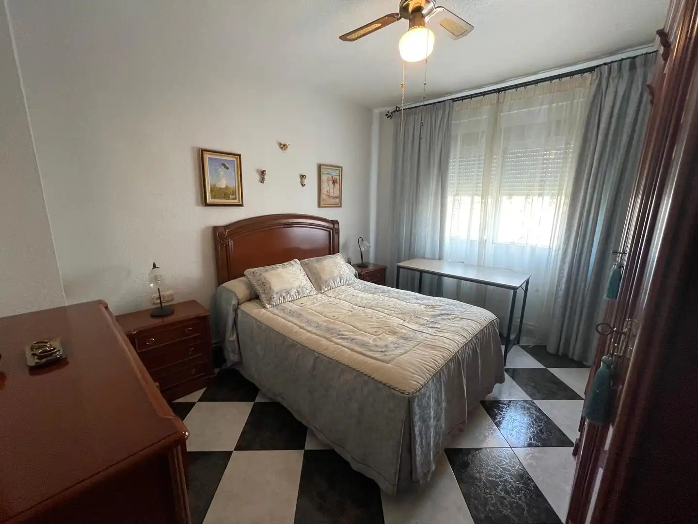 Bedroom of Flat for rent in Granada  with Furnished, Oven and Washing machine