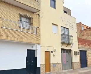 Exterior view of Single-family semi-detached for sale in Morón de la Frontera