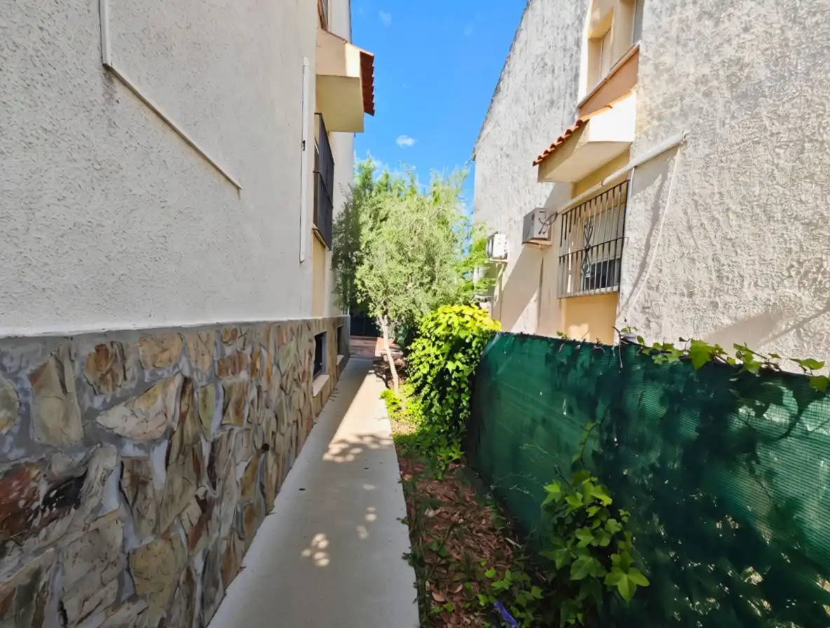 Casa bifamiliare in vendita a Casarrubuelos, imagen 5