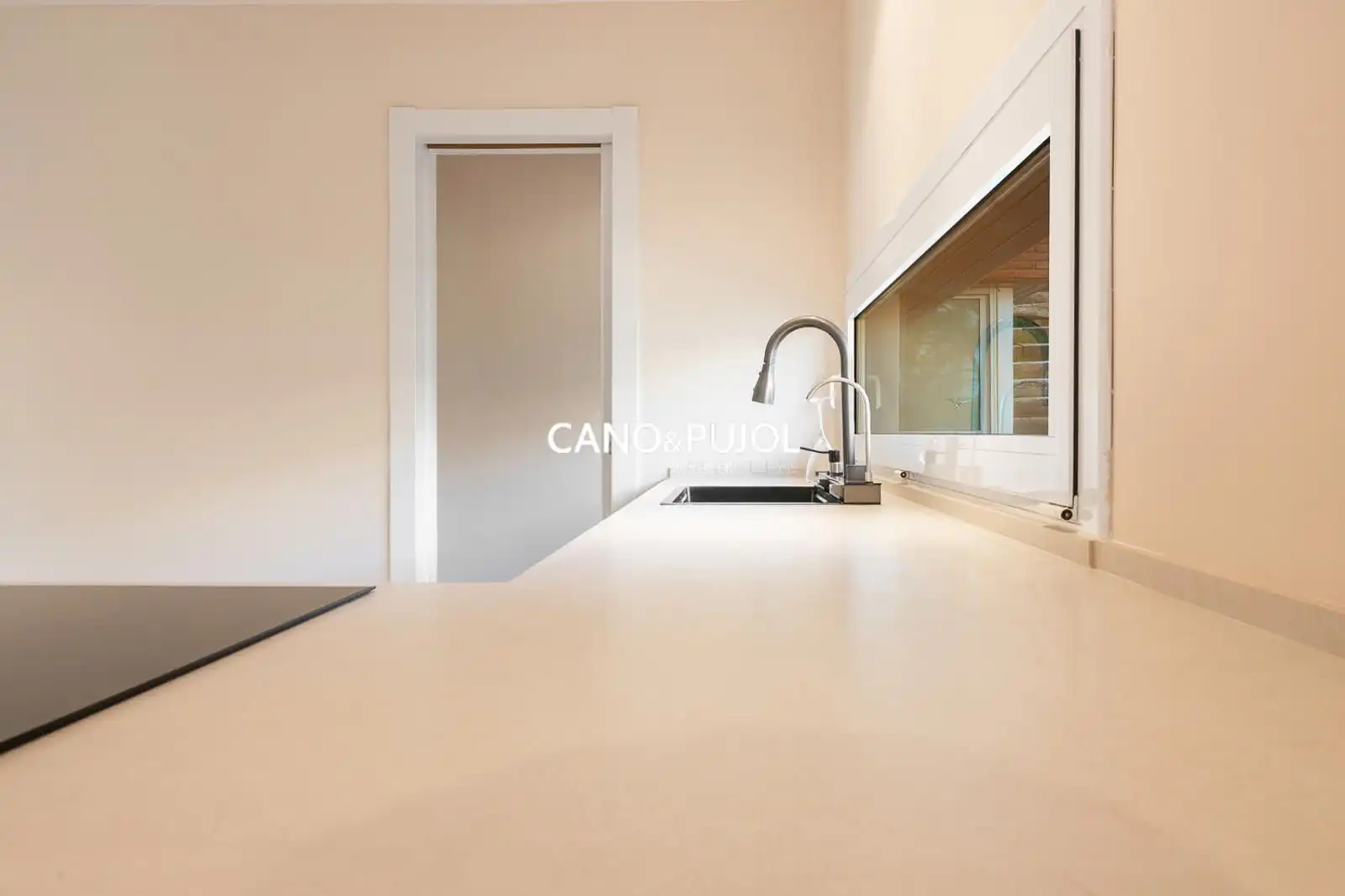 Kitchen of Houses for sale in Sant Cugat del Vallès  with Air Conditioner, Terrace and Swimming Pool