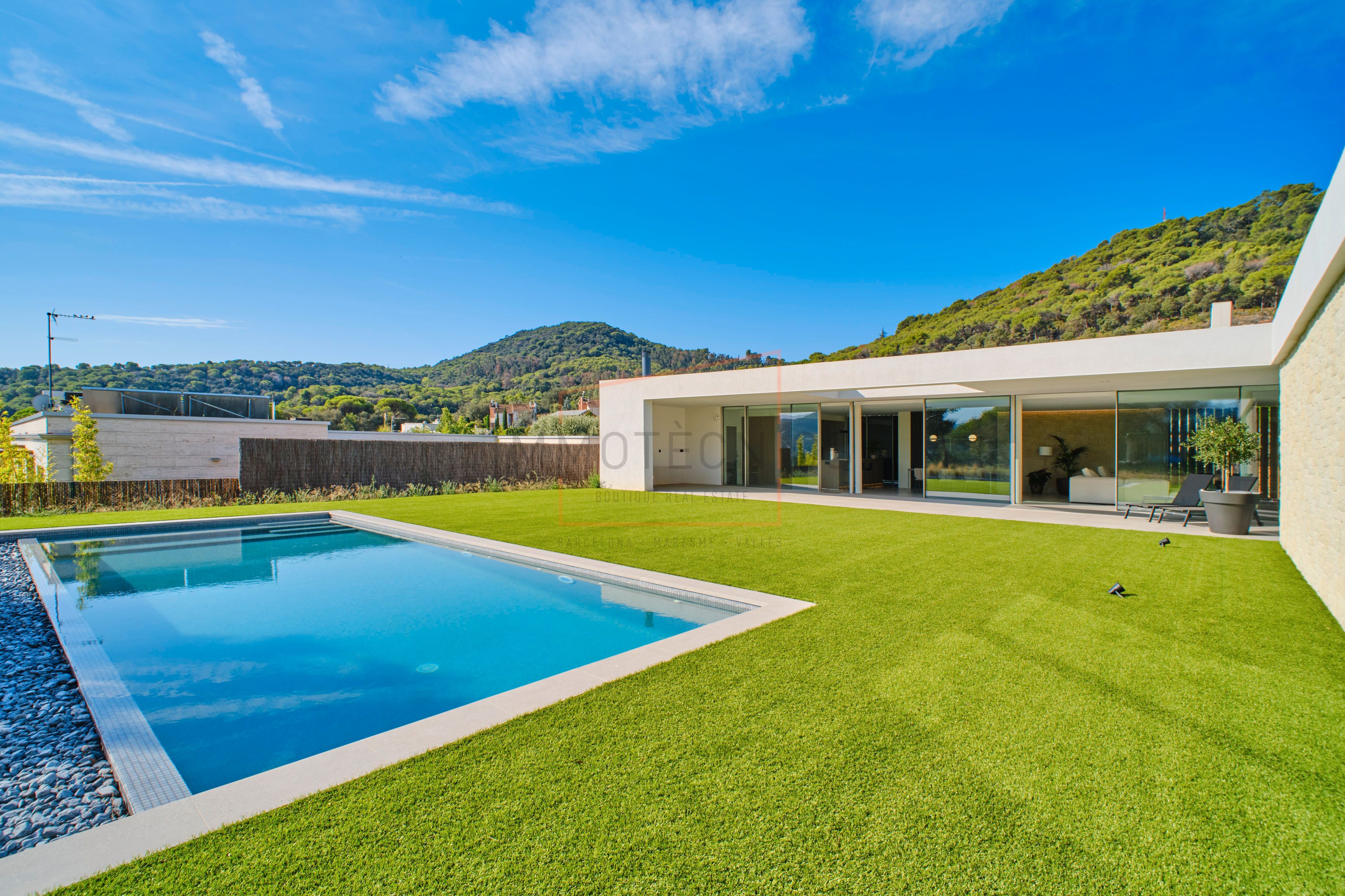 Swimming pool of House or chalet for sale in Vallromanes  with Air Conditioner, Heating and Private garden