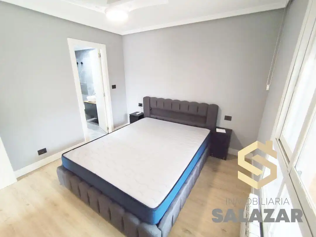 Bedroom of Flat for sale in Castro-Urdiales  with Heating, Terrace and Balcony