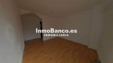 Foto 2 de Piso en venta en Carrer del Poeta Ben Hafadja, Tormos, Valencia Capital