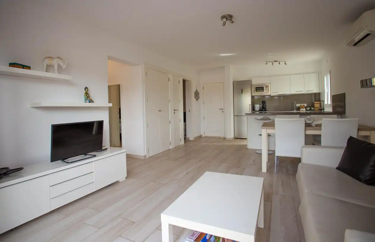 Sala de estar de Apartamento en venta en Sant Josep de sa Talaia con Aire acondicionado, Calefacción y Terraza