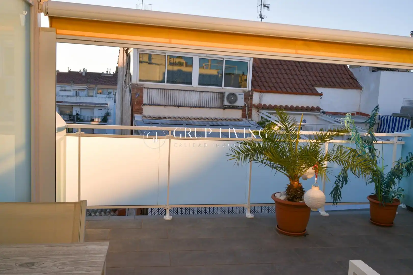 Wohnung zur Miete in Calle MARQUES DE MONT-ROIG, Centre