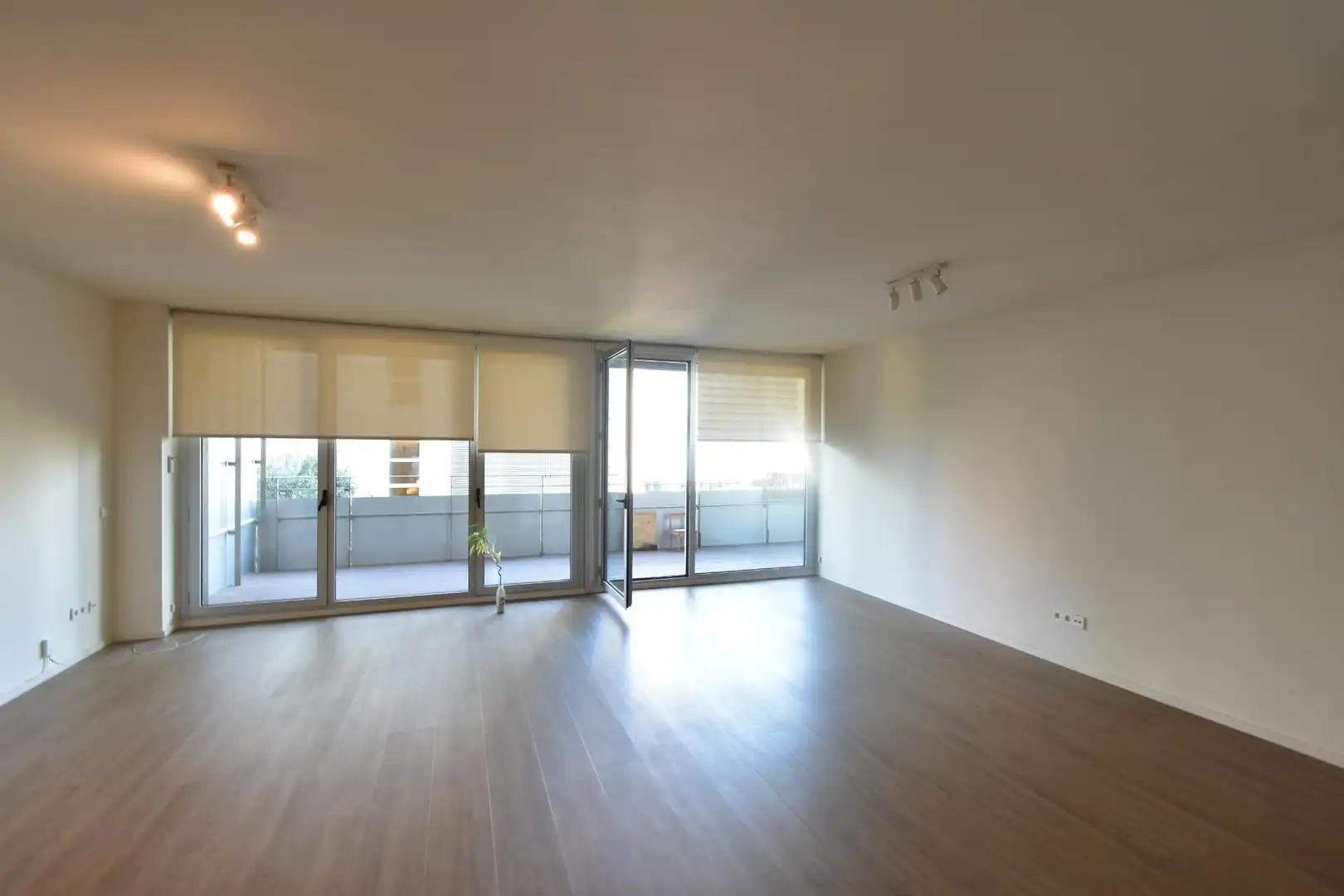 Living room of Flat for rent in Barcelona  with Air Conditioner, Heating and Parquet flooring