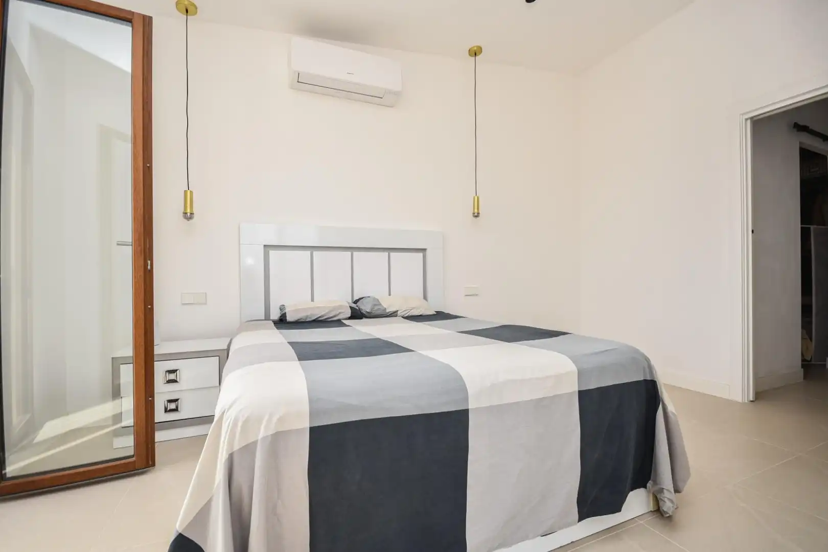 Bedroom of Houses for sale in Sencelles  with Air Conditioner, Heating and Private garden