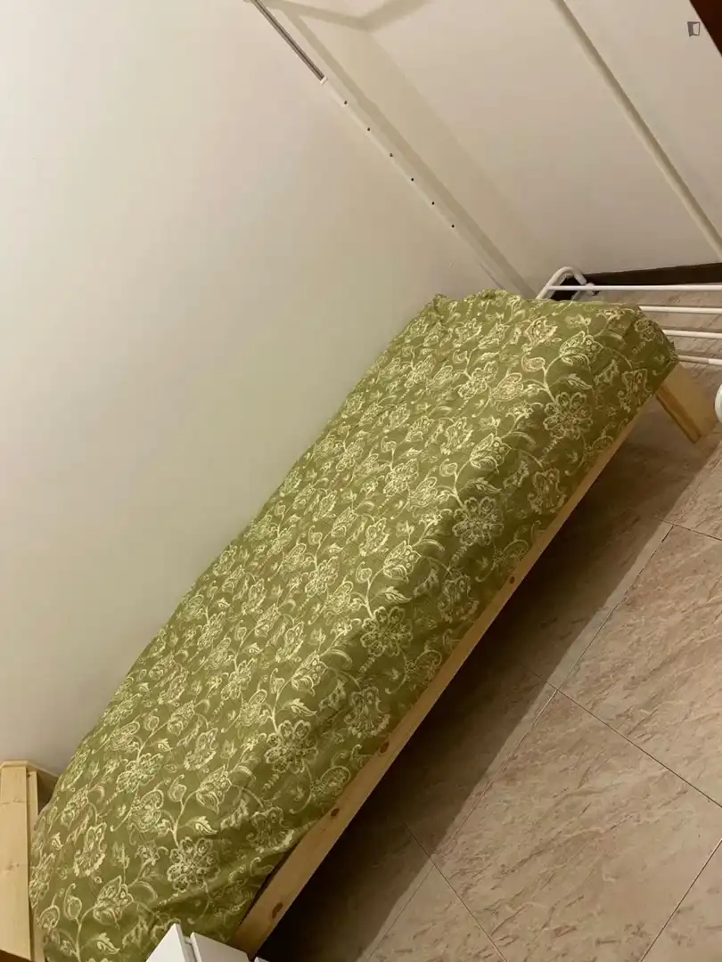 Dormitori de Apartament per a compartir en  Barcelona Capital amb Moblat, Forn i Rentadora