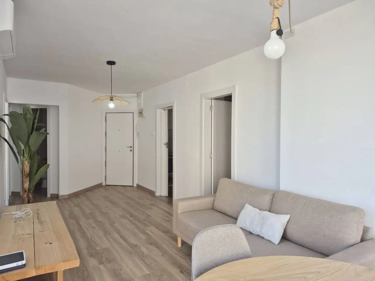 Sala de estar de Piso en venta en Cubelles con Aire acondicionado, Calefacción y Amueblado