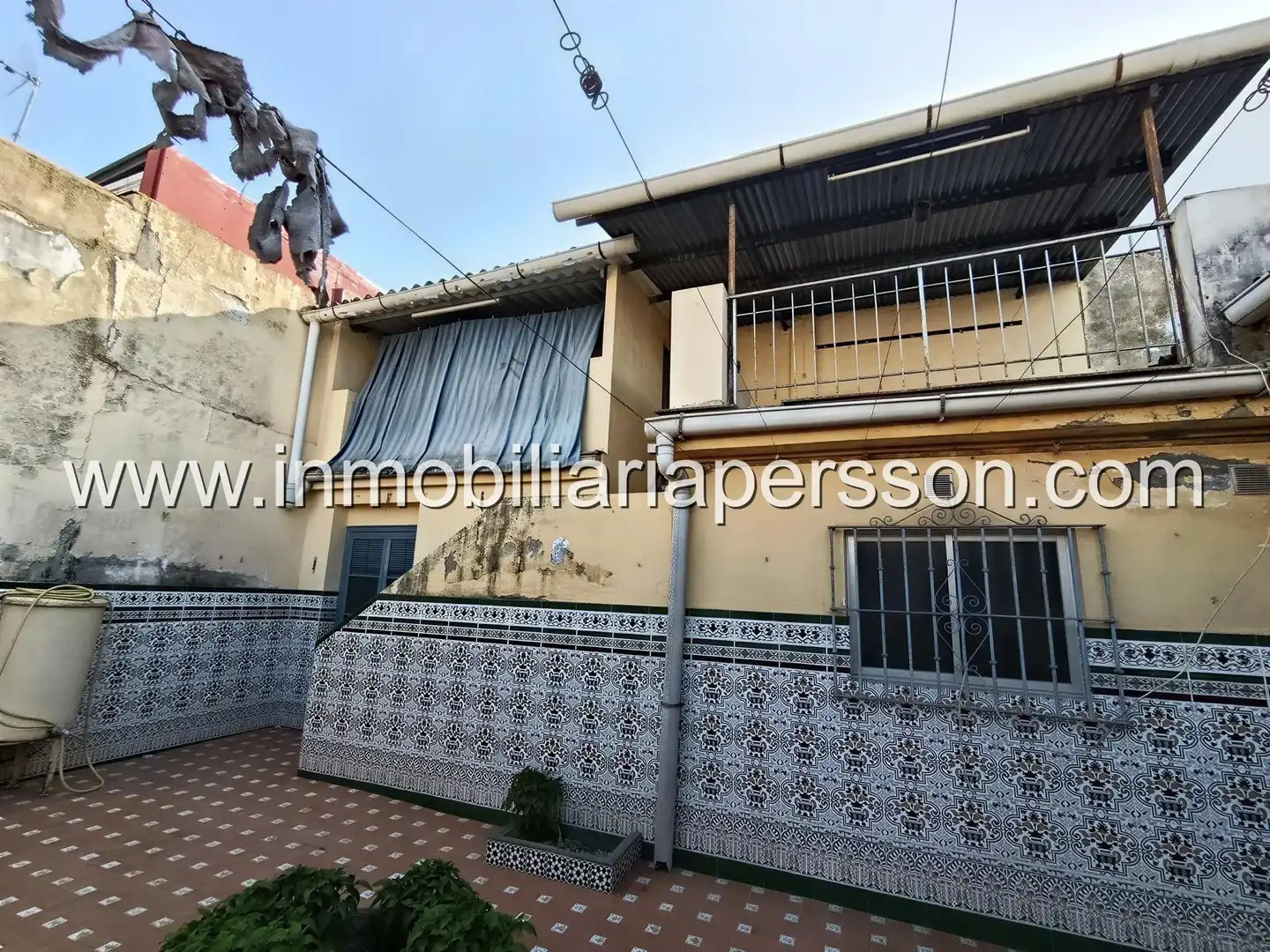 Vista exterior de Casa adosada en venta en Écija con Aire acondicionado y Terraza