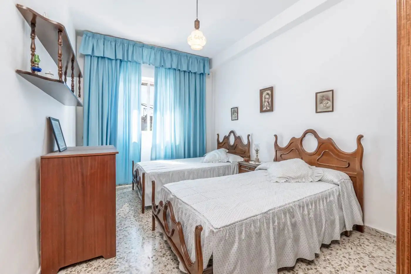 Dormitori de Casa o xalet en venda en Jayena