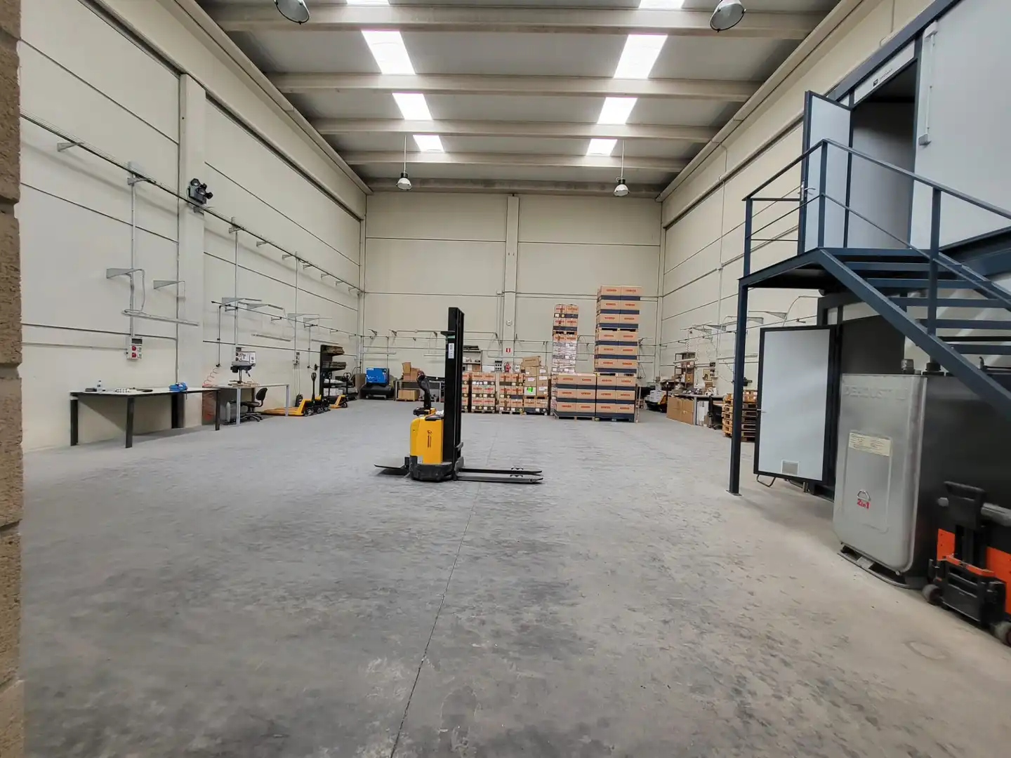 Industrial buildings for sale in Iruña Oka / Iruña de Oca  with Heating and Alarm