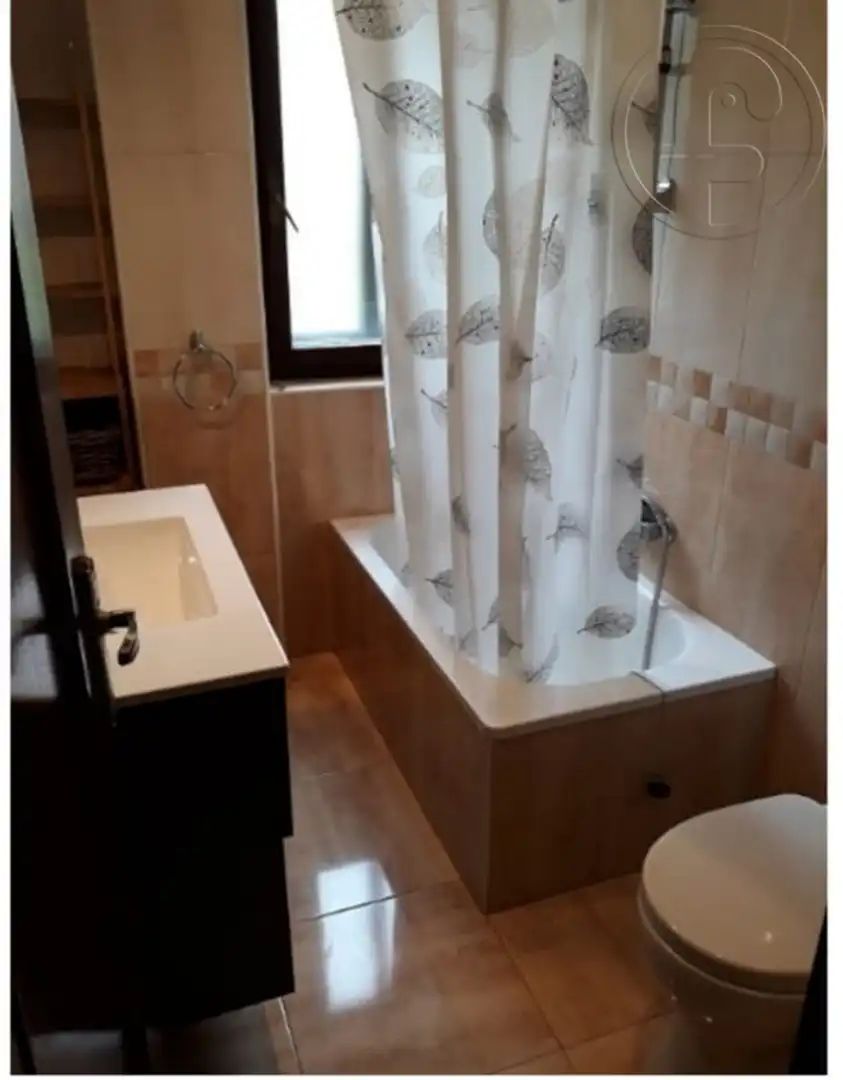 Badezimmer von Wohnung zur Miete in Santander mit Heizung, Parkett und Möbliert