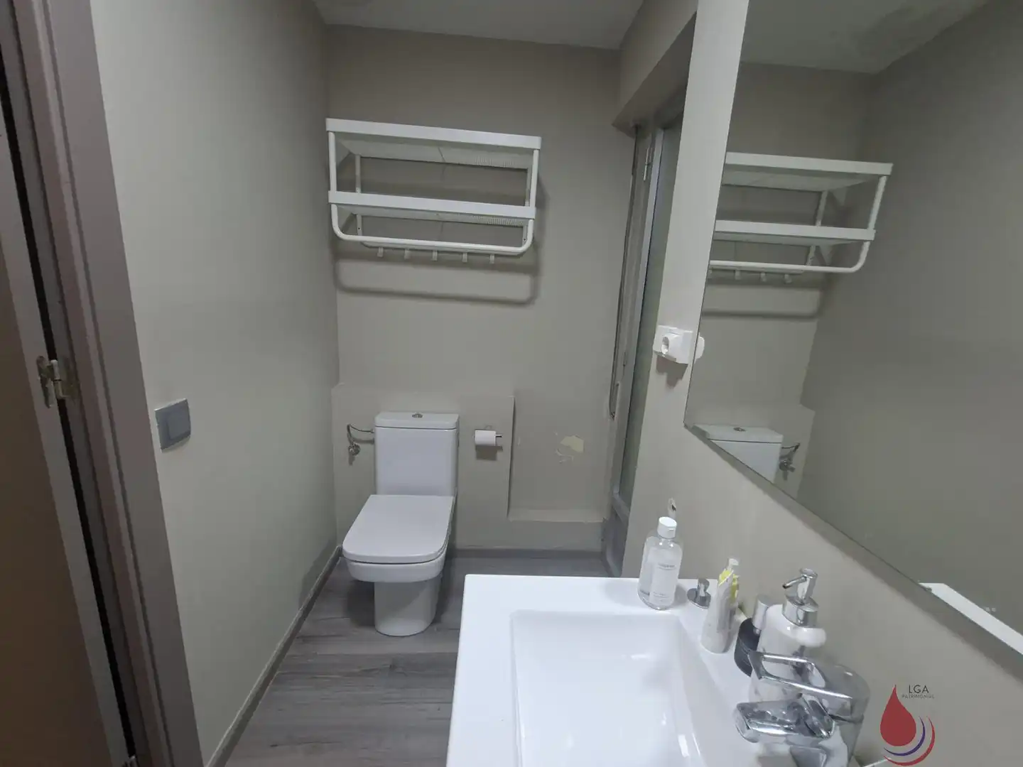 Bathroom of Flat for sale in Eixample