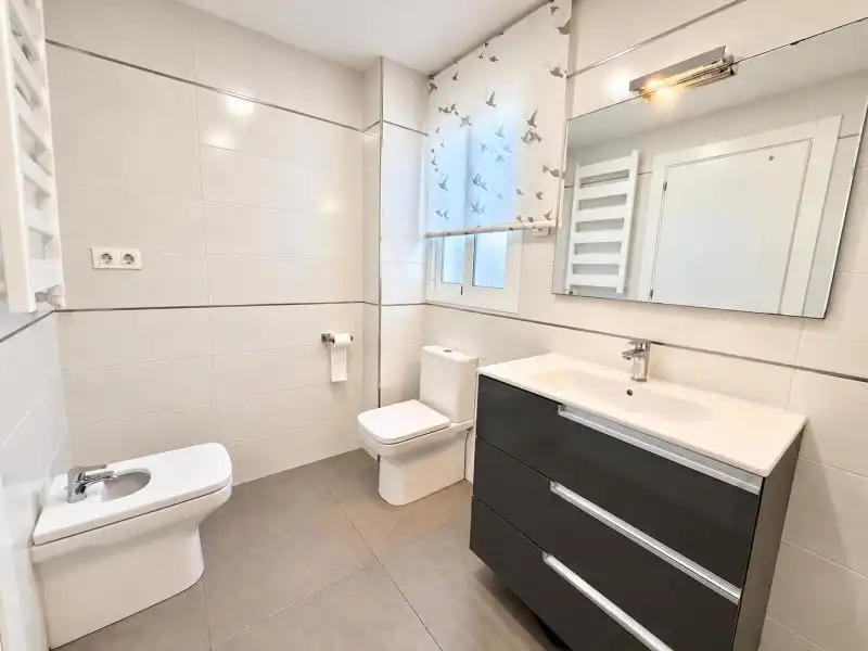 Bathroom of Flat for sale in Teatinos - Universidad