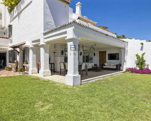 Jardí de Casa o xalet en venda en Marbella amb Aire condicionat, Terrassa i Traster