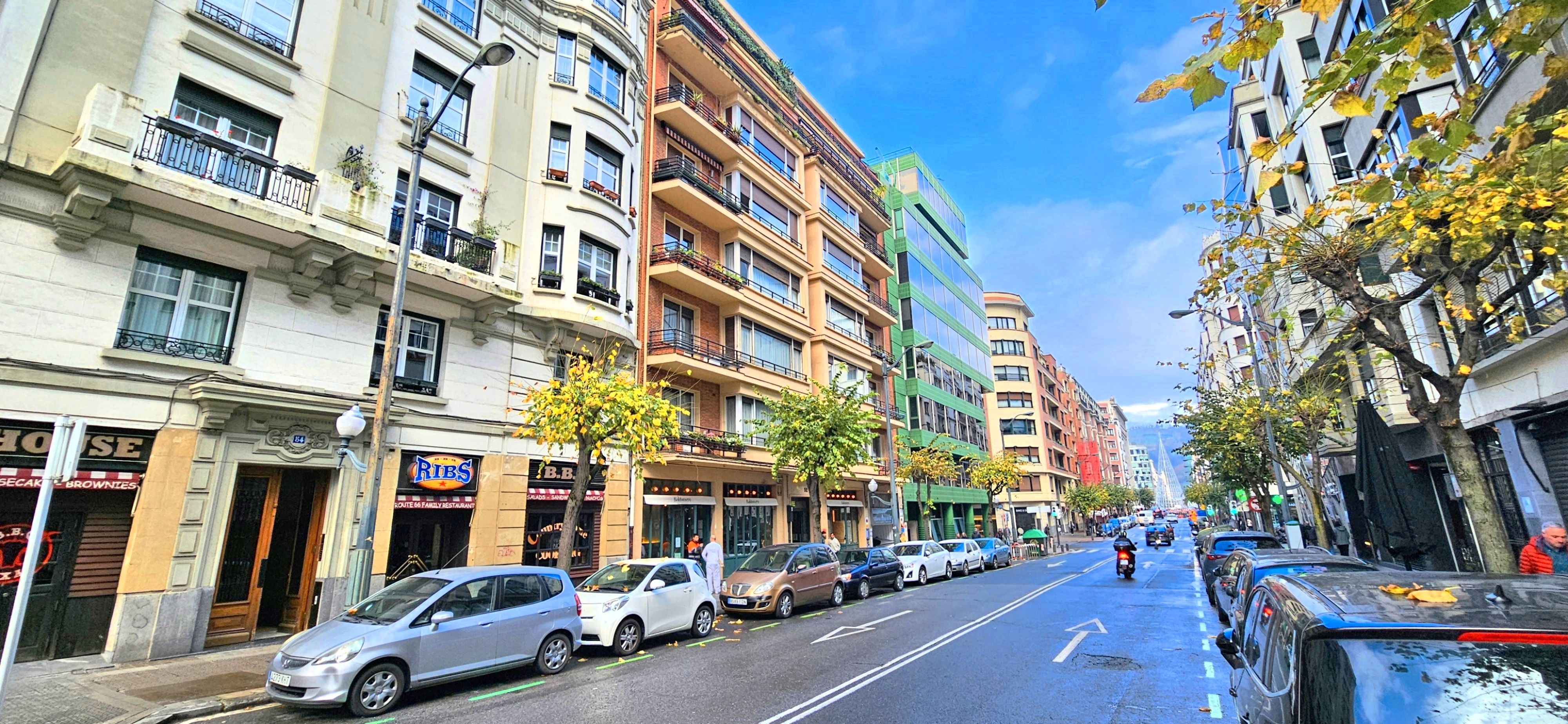 Exterior view of Flat for sale in Bilbao   with Heating, Furnished and Balcony