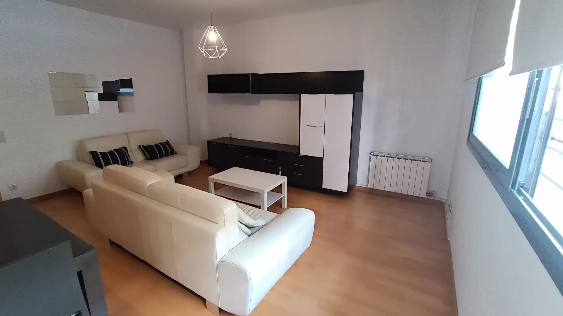 Wohnzimmer von Wohnung zum Verkauf in Cornellà de Llobregat mit Klimaanlage, Heizung und Parkett