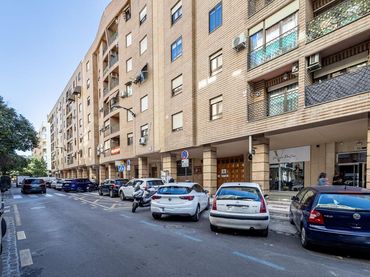 Pis amb ascensor en venda a Calle AGUSTINA DE ARAGON