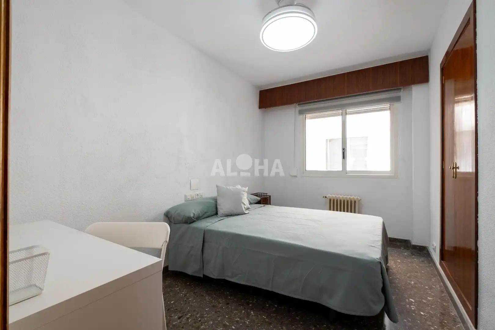 Habitación de Piso de alquiler en Valencia con Calefacción, Amueblado y Balcón