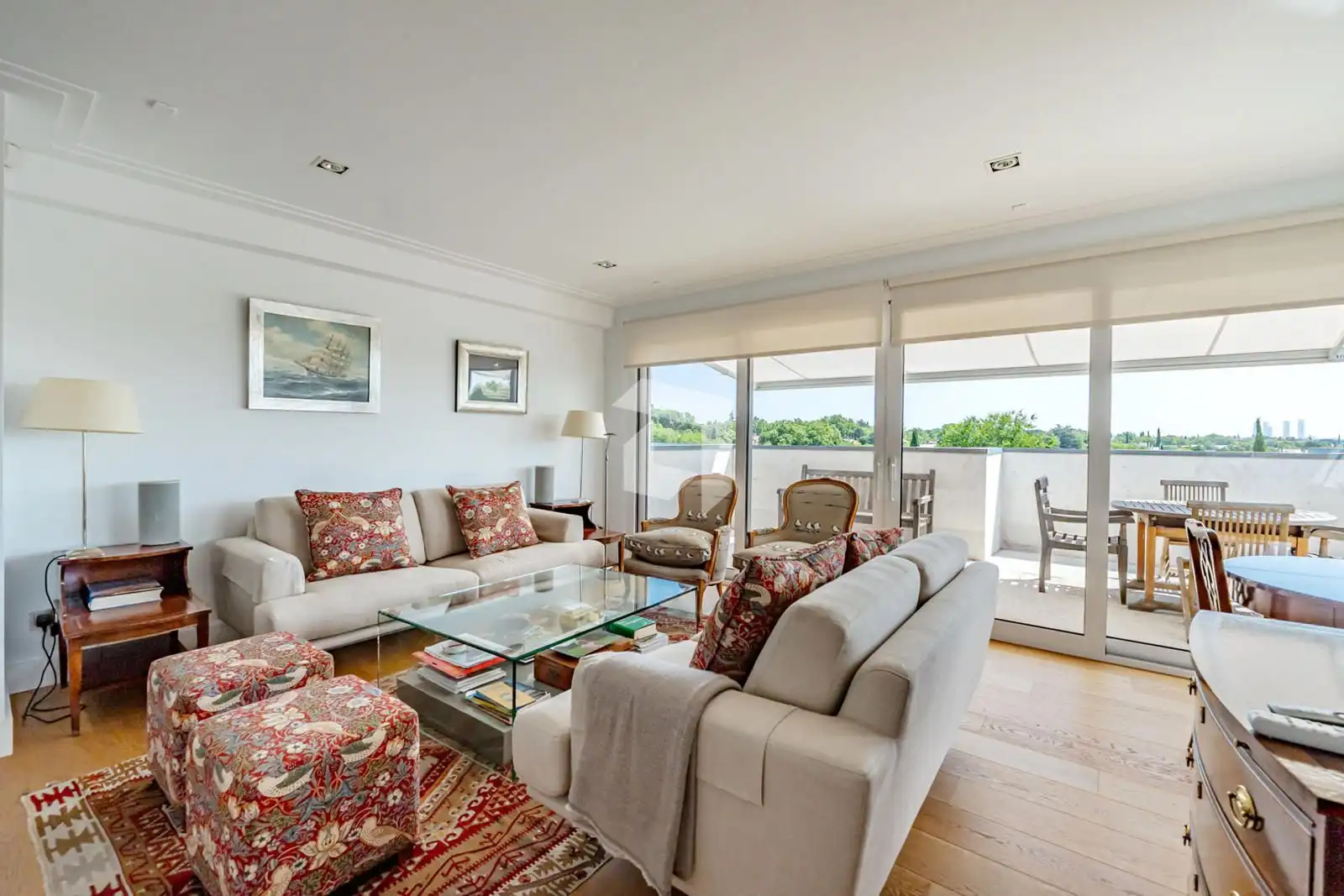 Living room of Attic for sale in Madrid  with Air Conditioner, Heating and Parquet flooring