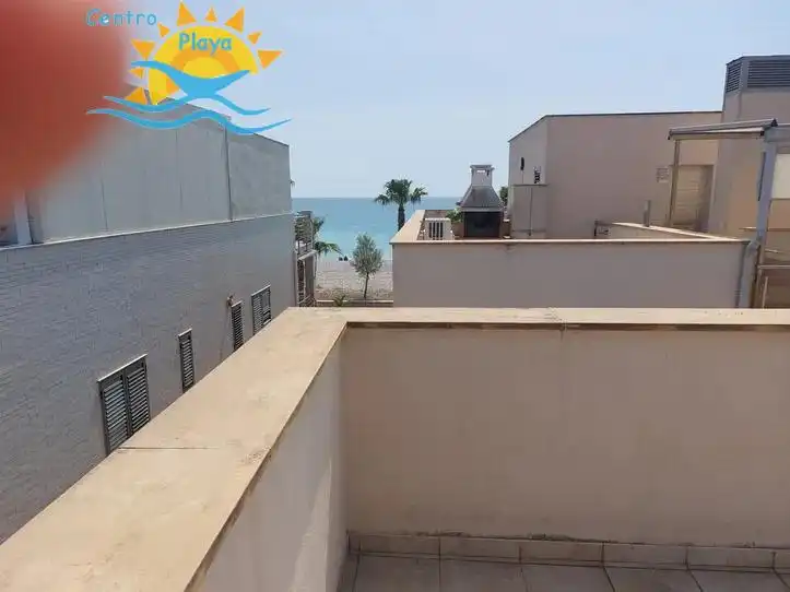 Dúplex en venda a Moncófar Pueblo