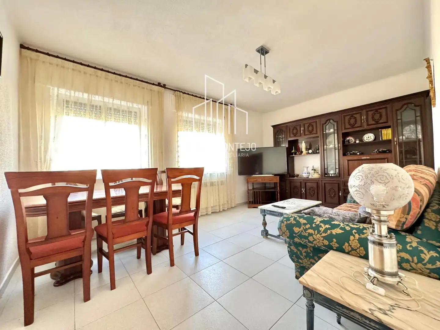 Living room of Flat for rent in Salamanca Capital  with Heating, Terrace and Furnished