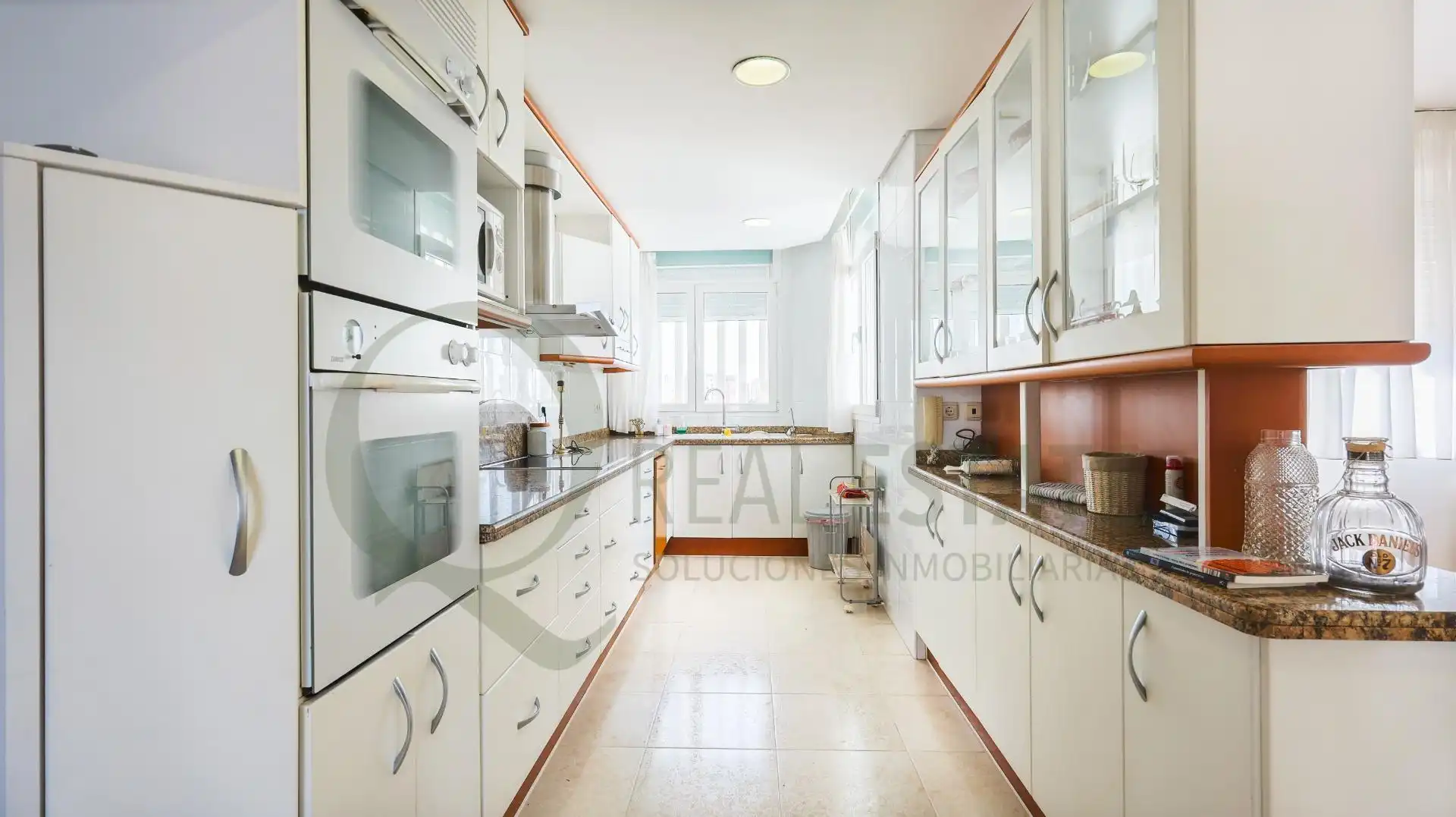 Küche von Dachboden zur Miete in Alicante / Alacant mit Klimaanlage, Privatgarten und Terrasse