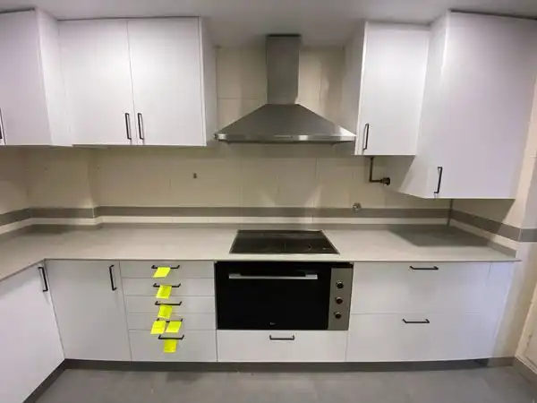 Cocina de Piso de alquiler en Madrid con Aire acondicionado, Jardín privado y Trastero
