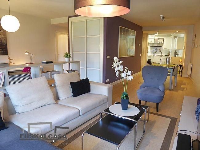 Living room of Flat for sale in Bilbao   with Heating and Storage room