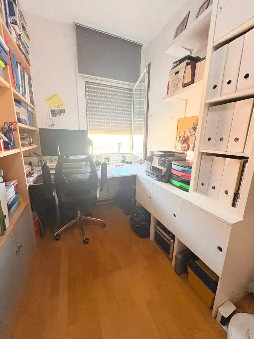 Piso en venta en Pallejà con Aire acondicionado, Calefacción y Parquet