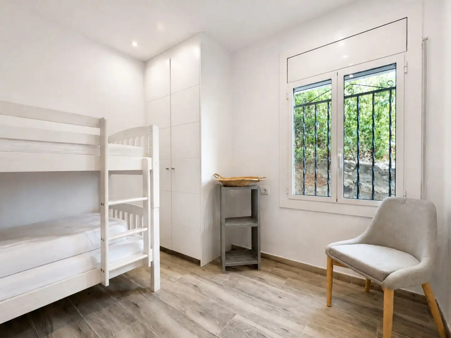 Bedroom of Flat for sale in Roses  with Air Conditioner, Heating and Terrace