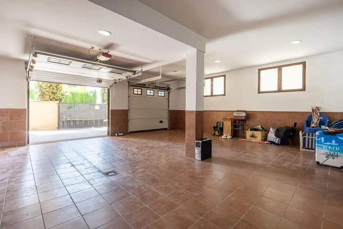 Casa o xalet en venda en Albolote amb Calefacció, Jardí privat i Traster